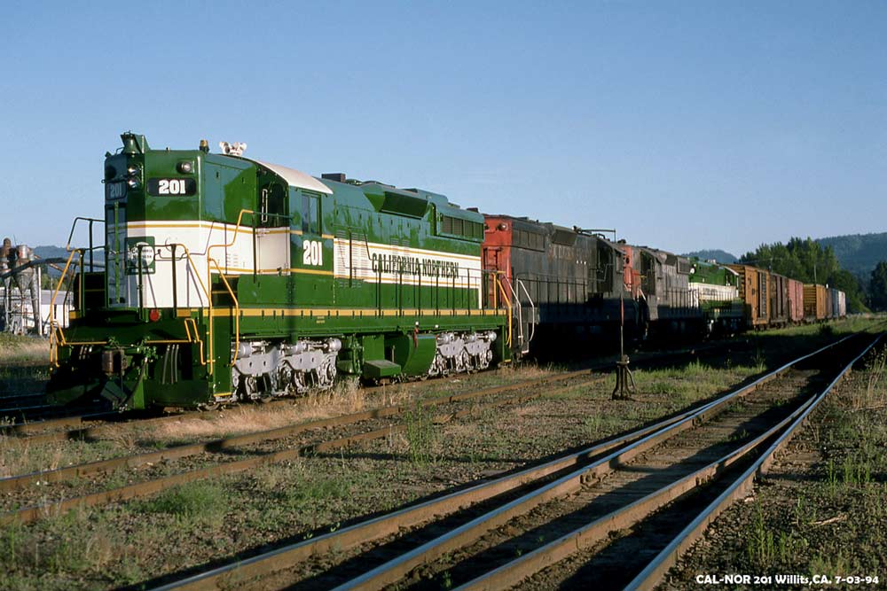 http://www.altamontpress.com/jimspeakerphotos/Jims-Trains-CAL-NOR-201-Willits_1000px.jpg